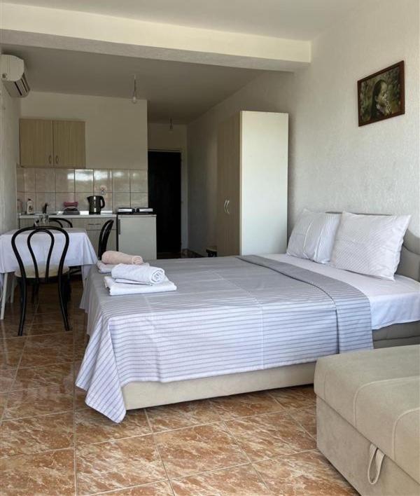 Apartmani Neda Bane Petrovac Exterior foto