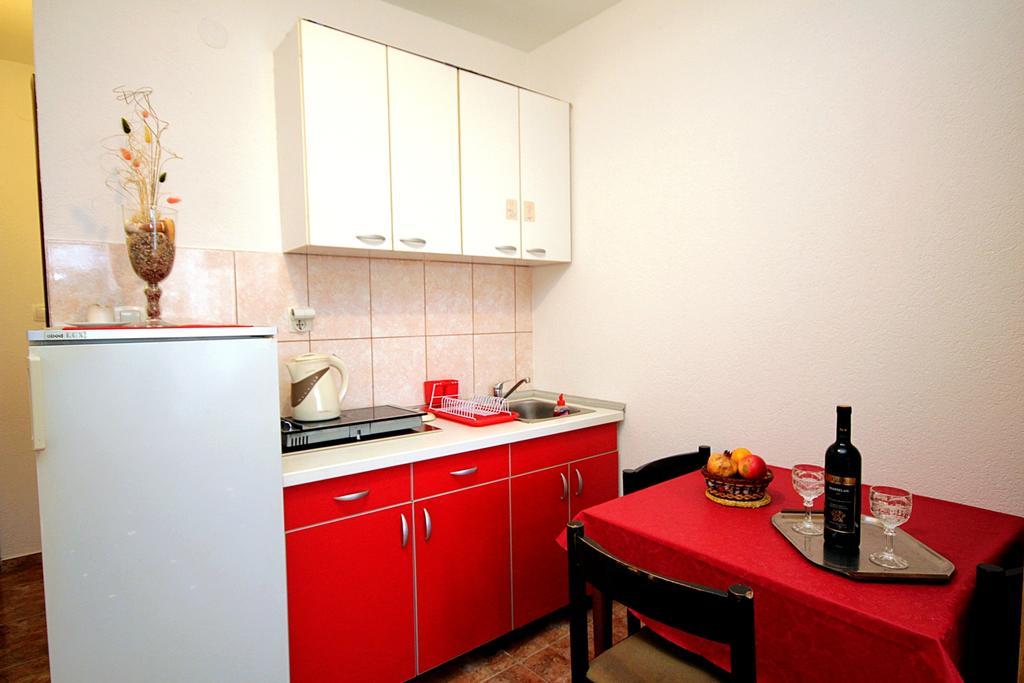 Apartmani Neda Bane Petrovac Quarto foto