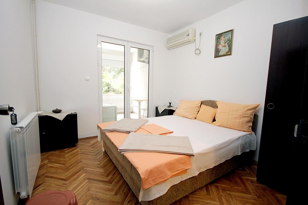 Apartmani Neda Bane Petrovac Quarto foto