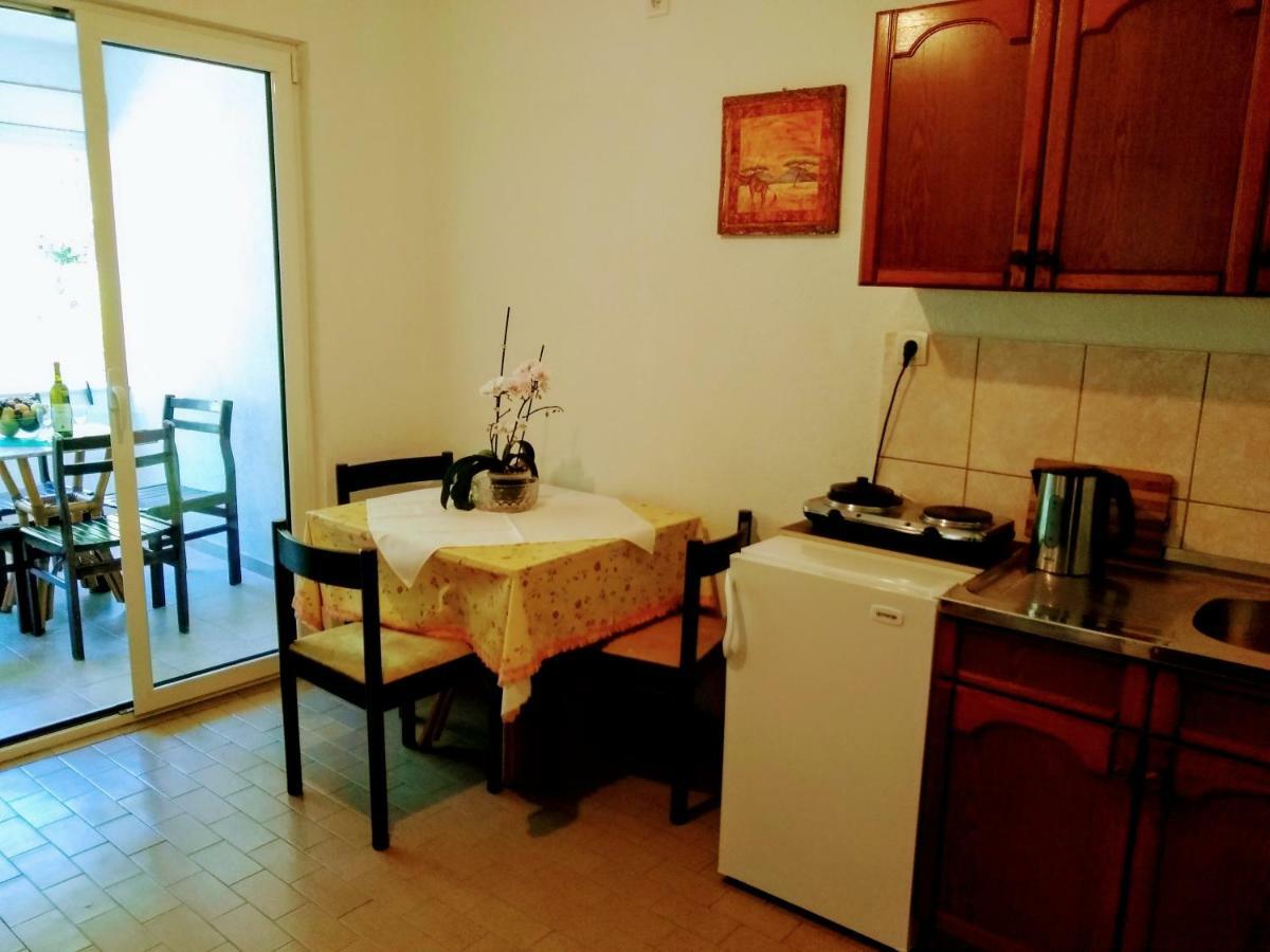 Apartmani Neda Bane Petrovac Exterior foto