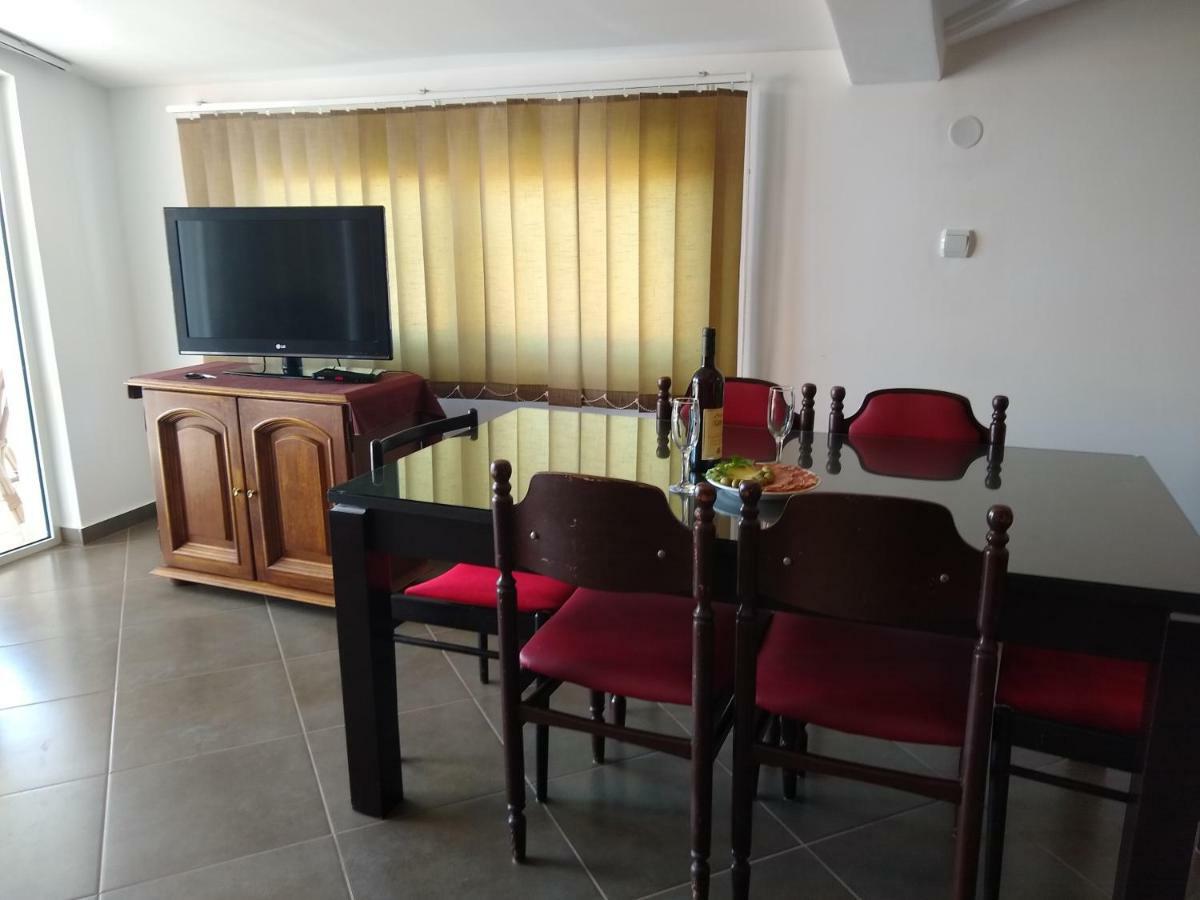 Apartmani Neda Bane Petrovac Exterior foto